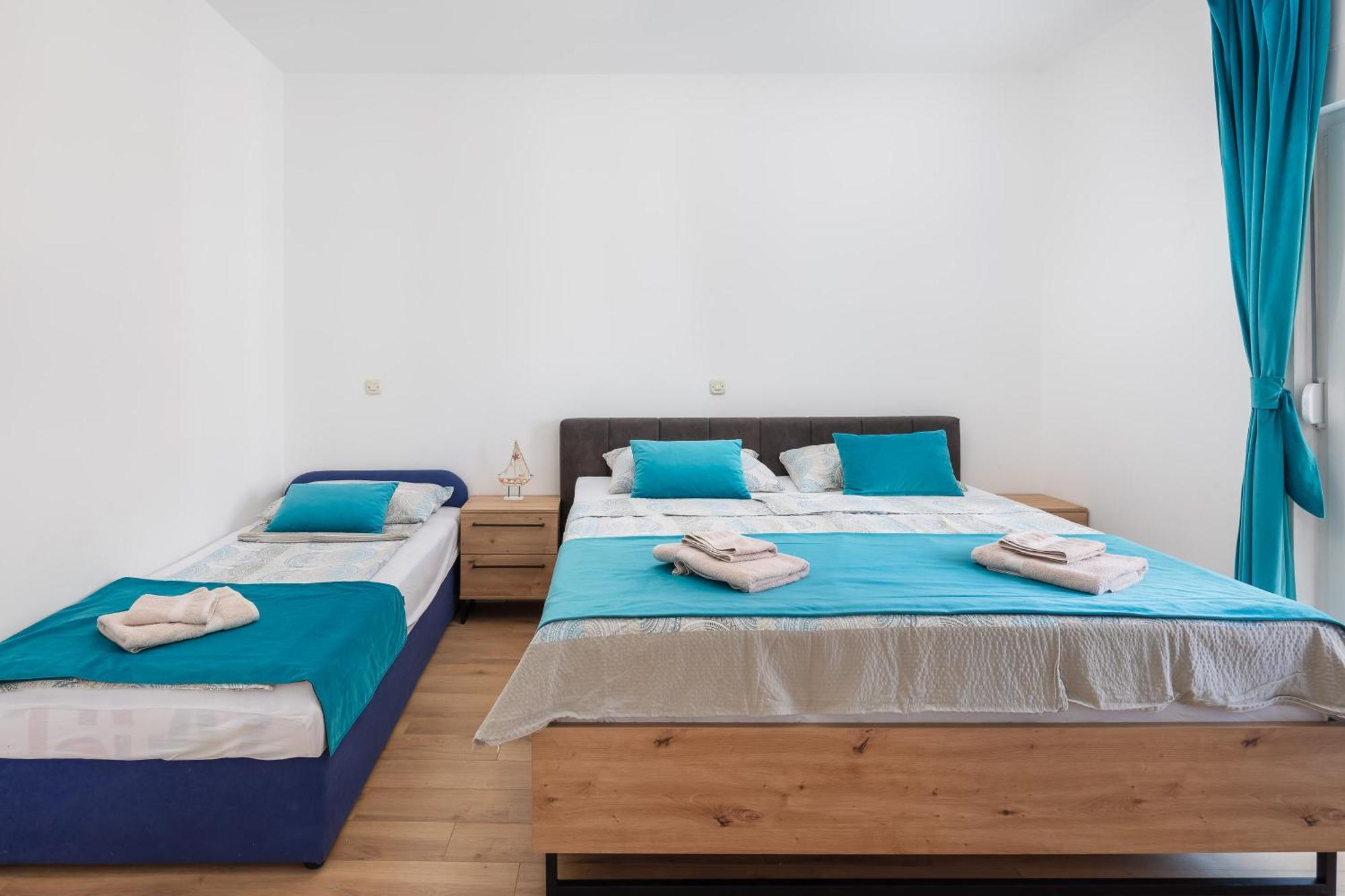 Magnolia Center Apartments Makarska Room photo